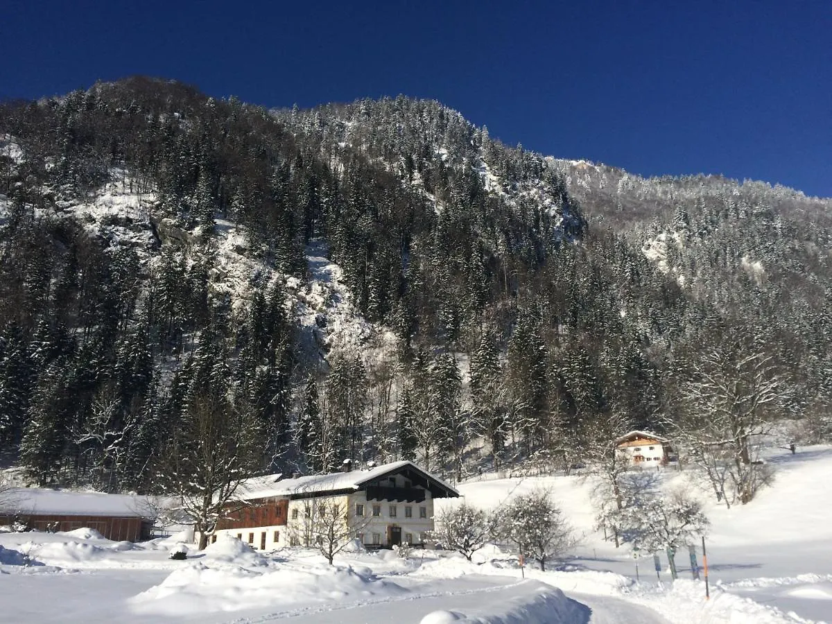 Ferienwohnungen Landinger Aschau im Chiemgau 0*,